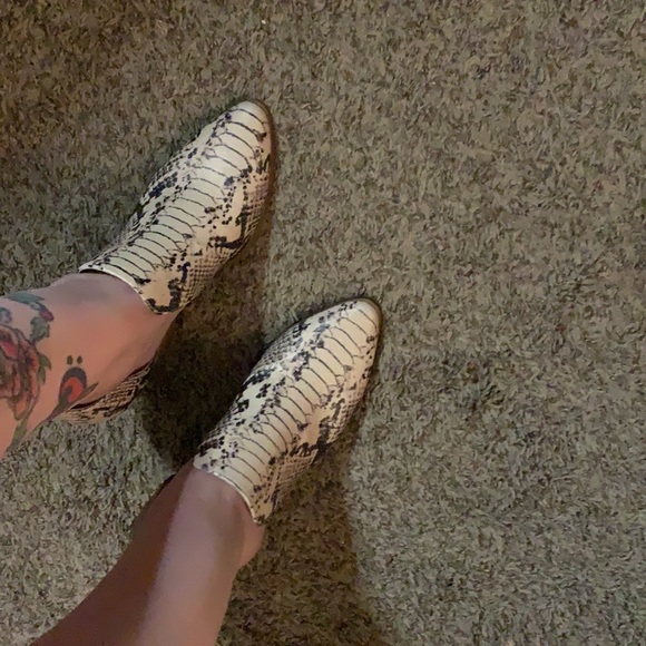 Charles byCharles David Booties size 8 - Picture 11 of 11